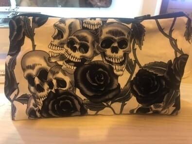 Makeup/ grooming bag