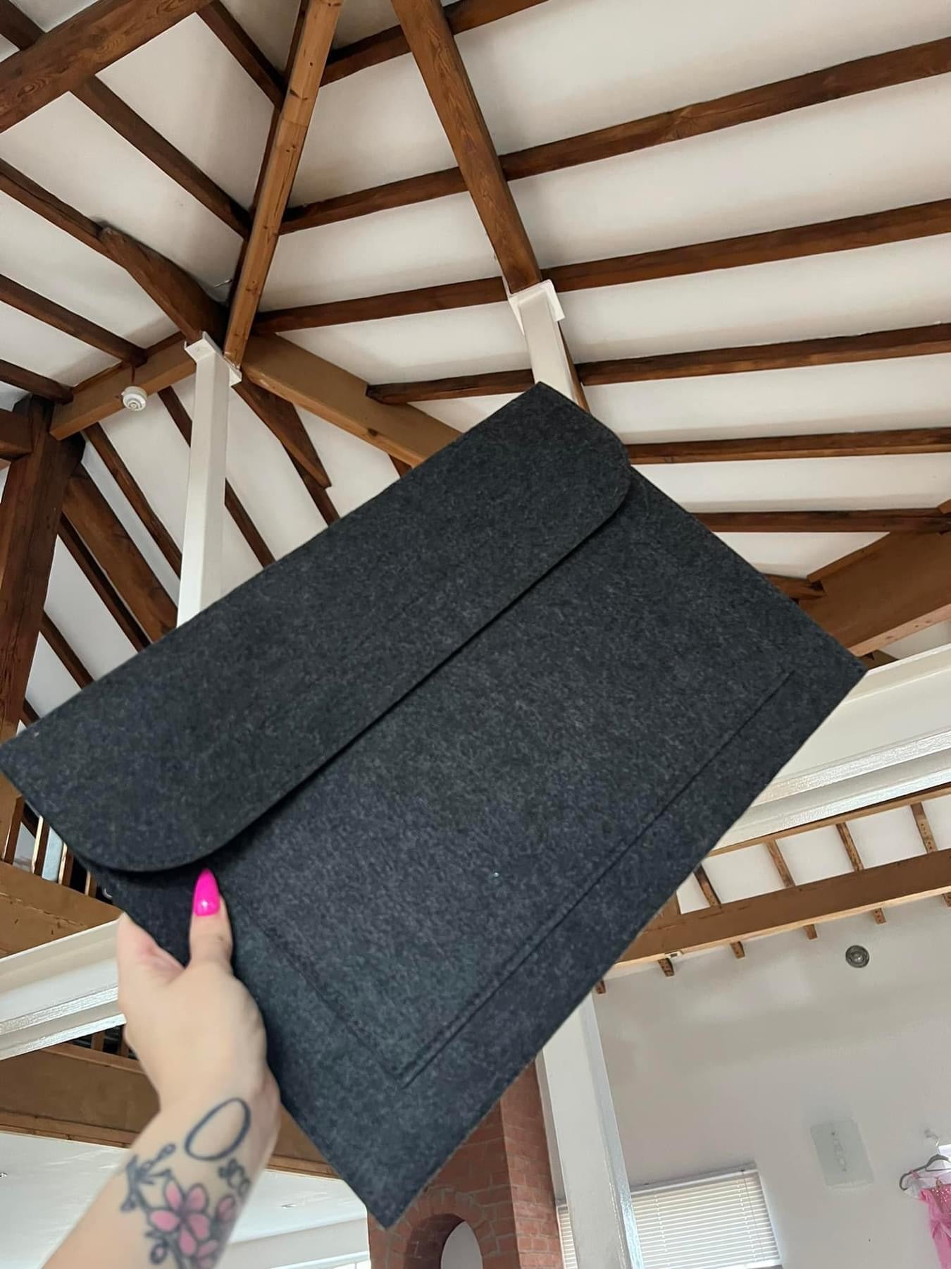Felt Pregnancy, Tablet or Travel Wallets